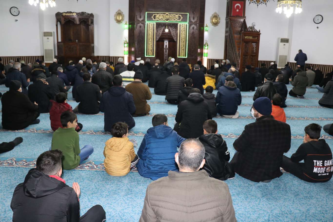 Malatya’da Regaib Kandili coşkuyla ihya edildi Malatya’da Regaib Kandili coşkuyla ihya edildi